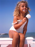 bambina con gelato