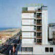 Hotel Riccione 3 stelle. Lungomare Costituzione, 21. Tel.0541642525