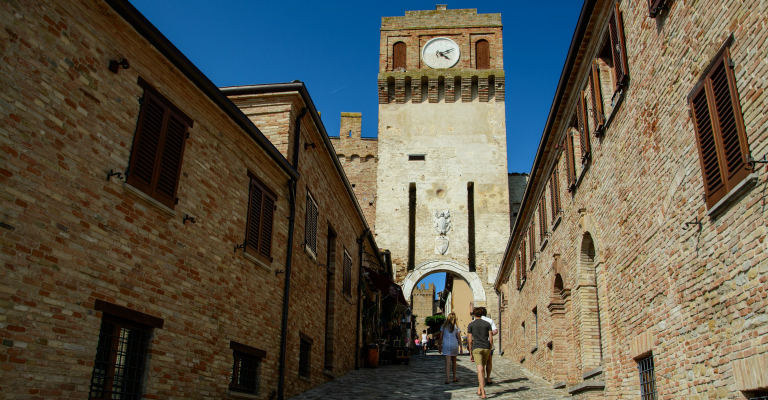 castello di vino gradara